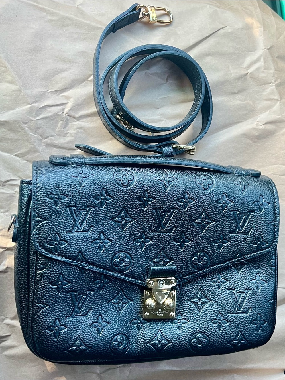 Pre-owned Louis Vuitton Empreinte Pochette Metis Leather Handbag, Black